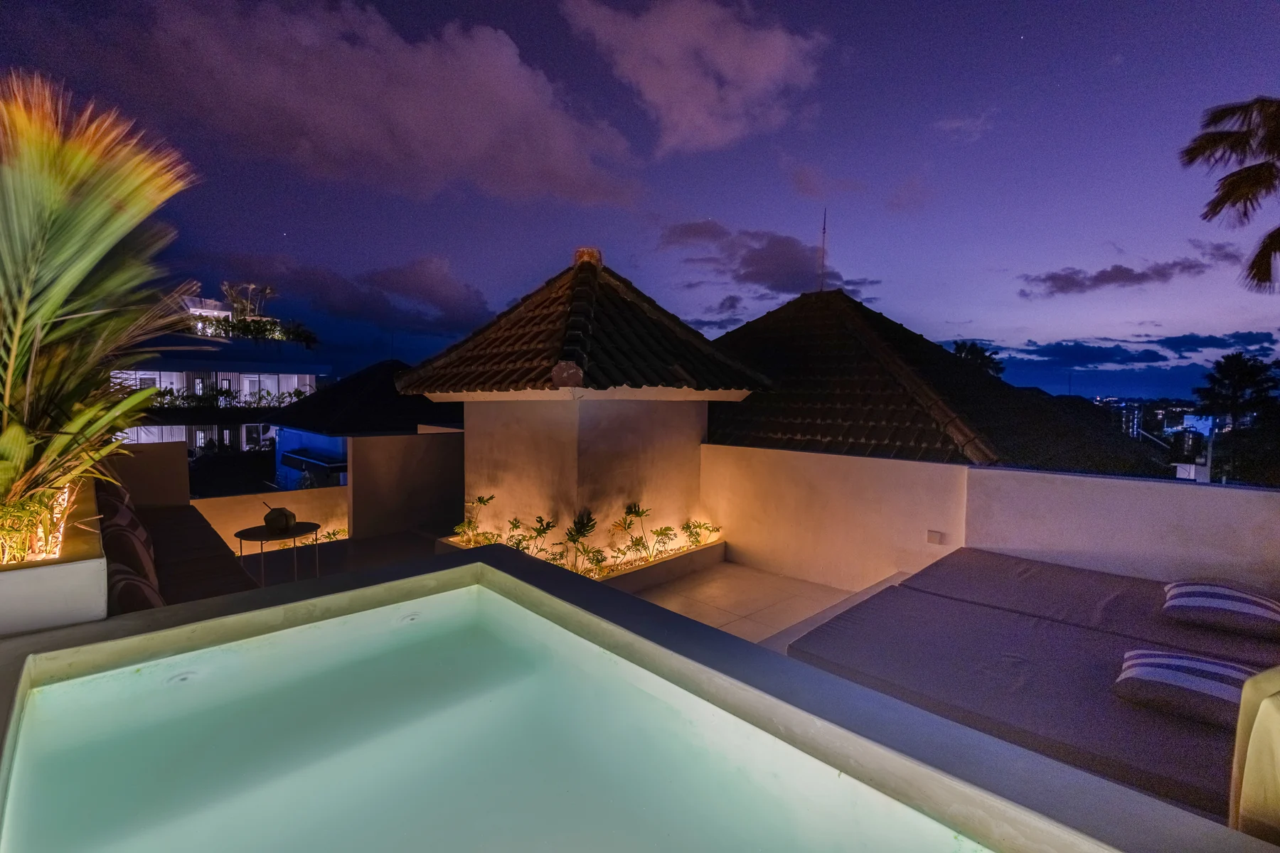 Casa Solar Canggu - rooftop pool