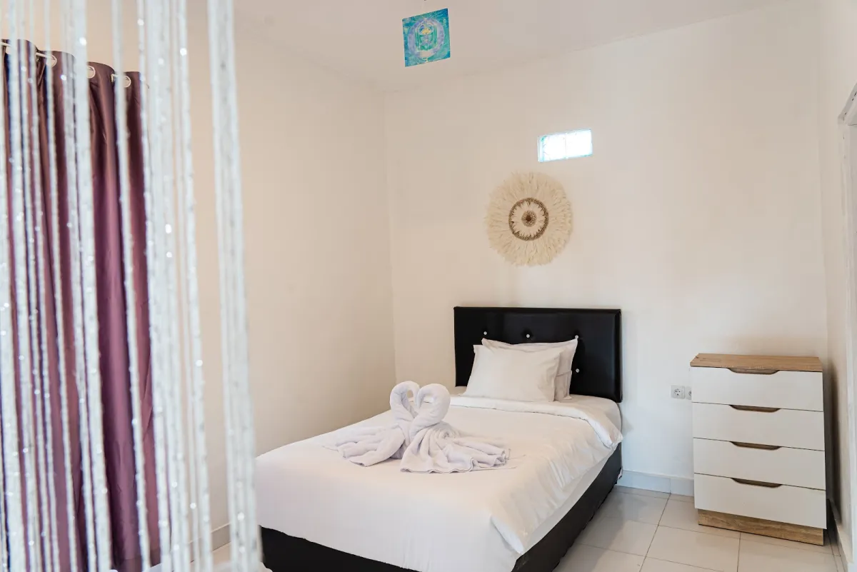 Petulu House - сад